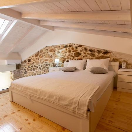 Stone House Apartment Mantouki Ngoại thất bức ảnh